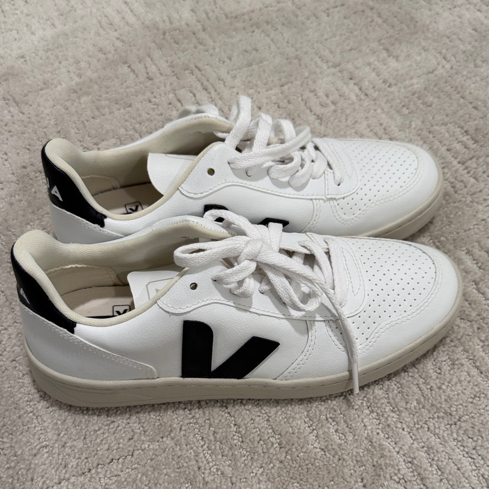 Never Worn Veja White Sneakers with Black Details